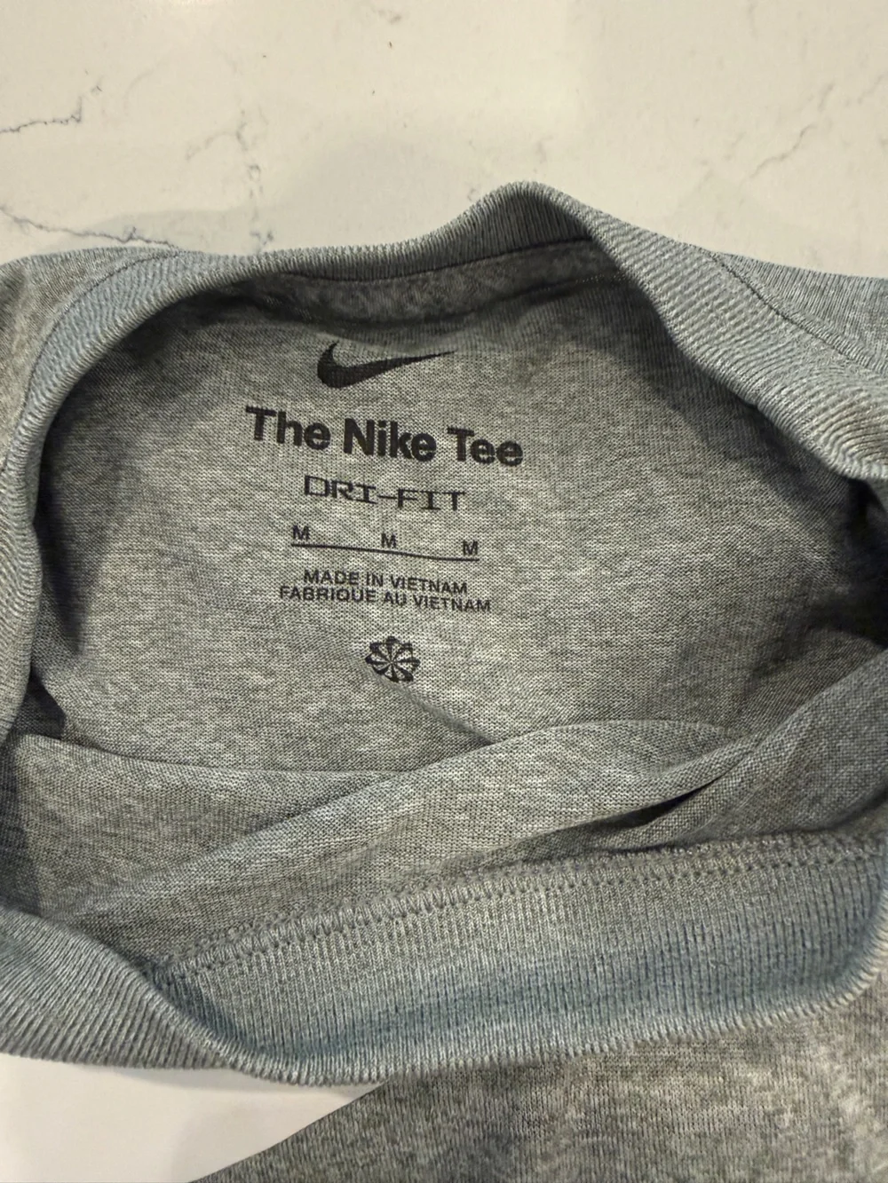 Nike Youth Medium Graphoic T-Shirt Bundle Lot Of 2 Grey And Red